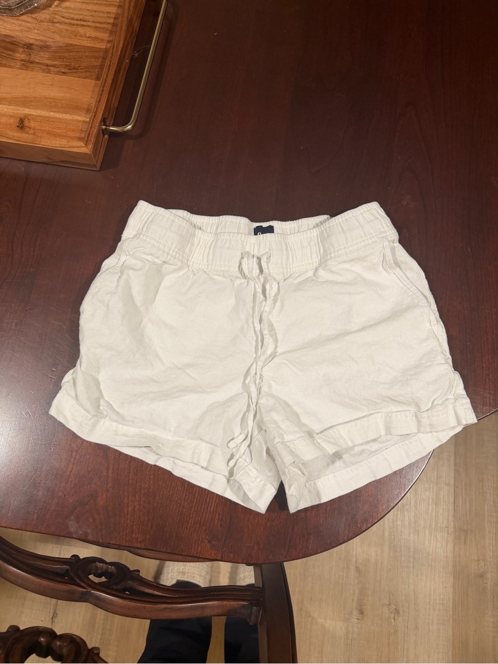 Women’s linen shorts